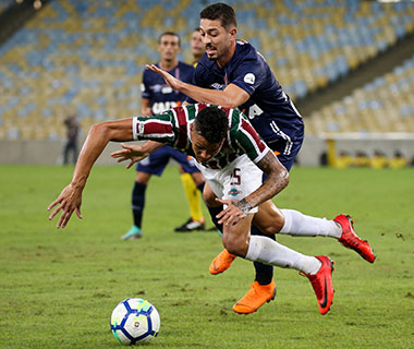 Santos vence Fluminense no Maracanã e evita zona de rebaixamento
