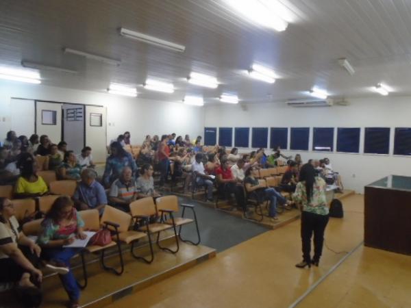 Encontro articula evento sobre inclusão da pessoa com deficiência em Floriano.(Imagem:FlorianoNews)