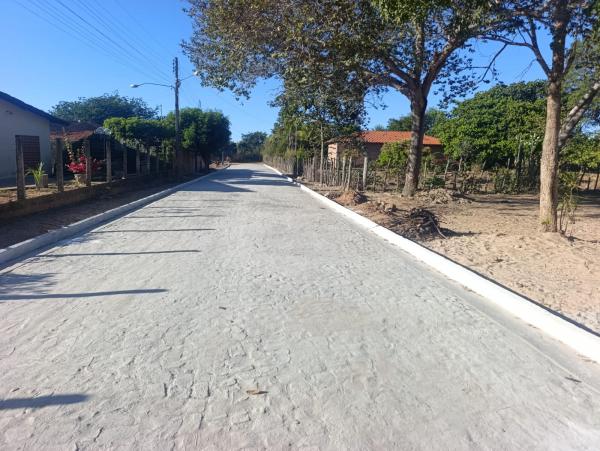 Prefeitura de Floriano entrega pavimentação da Rua Otília Rodrigues durante programação dos 129 anos da cidade.(Imagem:FlorianoNews)