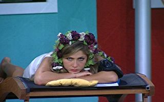 Renata lembra de Rafa e diz que faria sexo na casa