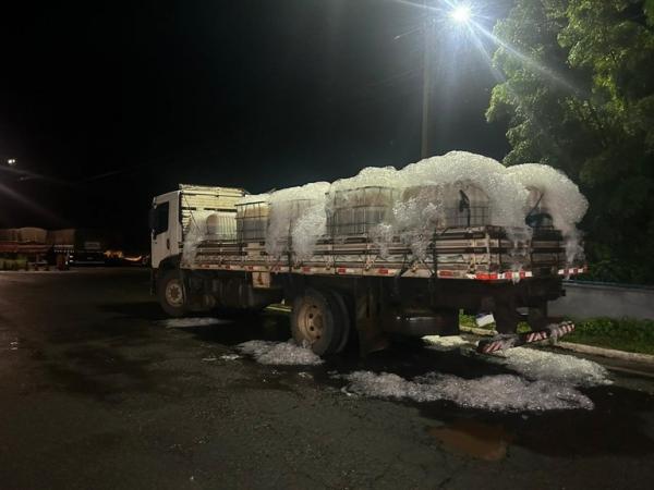 PRF intercepta caminhão com 1,5 tonelada de tilápias vivas em contêineres de ácido sulfúrico