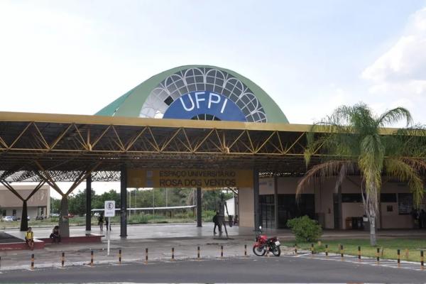 UFPI anuncia pagamento de bolsas após desbloqueio de verbas para educação superior; veja datas