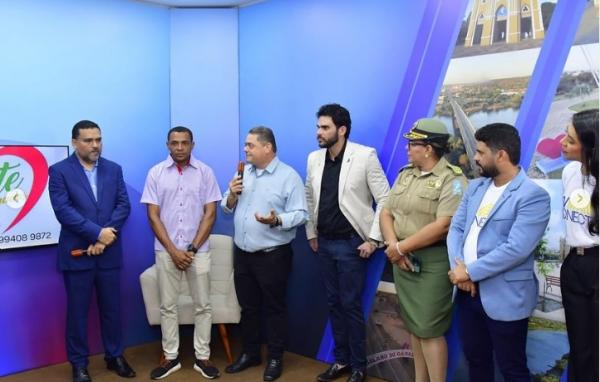 Vereadores prestigiam inauguração da TV Conecta e destacam fortalecimento da comunicação local(Imagem:Reprodução/Instagram)
