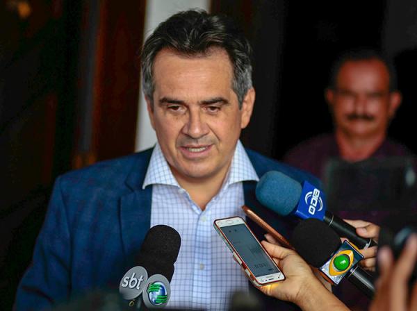 Ciro diz que grupo de Firmino não tem candidato natural e elogia João Vicente