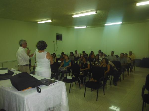 10ª Coordenação Regional de Saúde realiza encontro com Secretários Municipais.(Imagem:FlorianoNews)