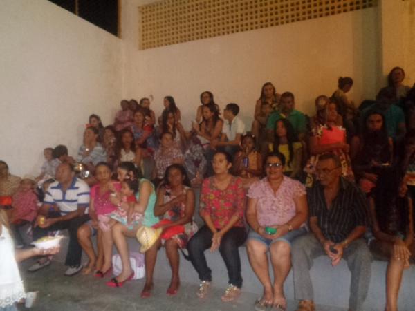 Escola Mega de Floriano realiza arrai&aacute; junino.(Imagem:FlorianoNews)