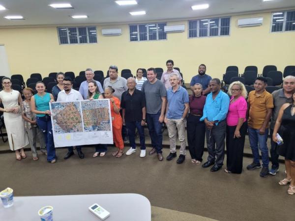 Prefeitura de Floriano em parceria com o Governo do Estado realiza audiência do programa Casa Legal.(Imagem:Secom)