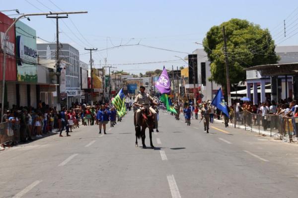 Floriano celebra Dia da Independ&ecirc;ncia com Desfile C&iacute;vico(Imagem:Divulga&ccedil;&atilde;o)
