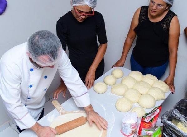 Prefeitura de Floriano oferece cursos profissionalizantes gratuitos no m&ecirc;s de maio(Imagem:Reprodu&ccedil;&atilde;o/Instagram )