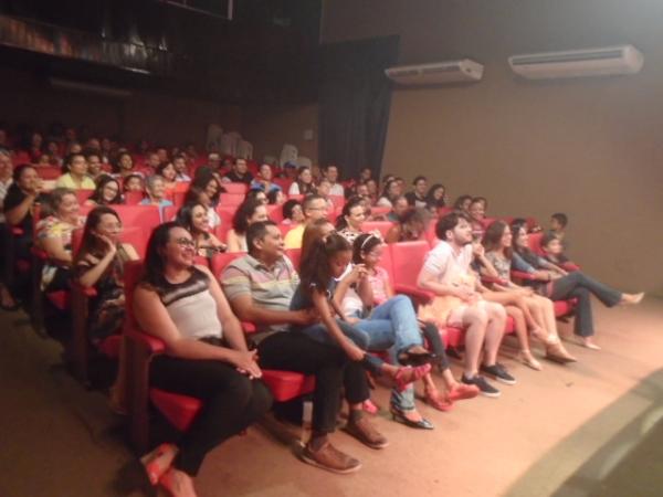 Palco Giratório apresenta espetáculo