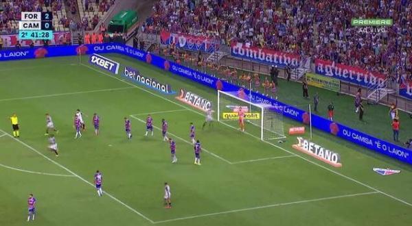 Fortaleza vence Atlético-MG em casa e cola no G-4 da Série A