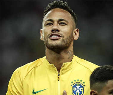 Com Neymar só no 2º tempo, Brasil joga mal, perde chances e é derrotado pelo Peru