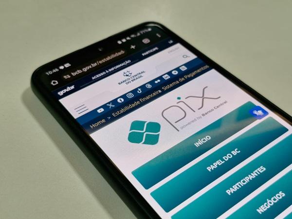 Pix é o método de pagamento mais utilizado em Floriano, aponta pesquisa