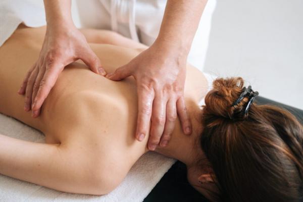 Refer&ecirc;ncia na &aacute;rea de massoterapia, professor Andr&eacute; Nessi vem ministrar cursos no Piau&iacute;.(Imagem:Divulga&ccedil;&atilde;o)