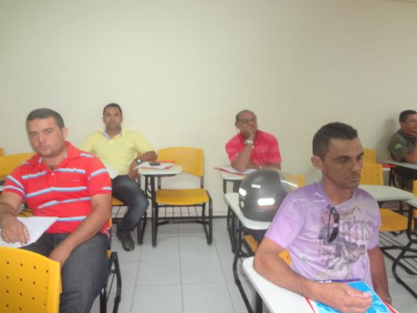 DETRAN capacita agentes em levantamento de local de acidentes de trânsito.(Imagem:FlorianoNews)