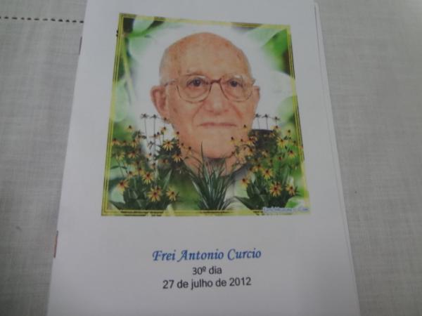 Celebrada missa pelo 1&ordm; m&ecirc;s de falecimento do Frei Antonio Curcio.(Imagem:FlorianoNews)