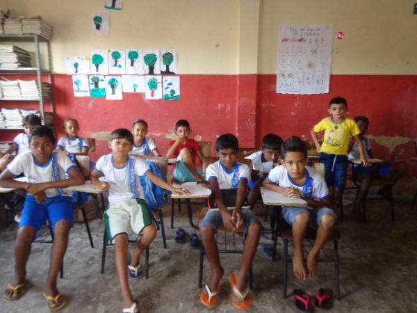 Escola de Bar&atilde;o de Graja&uacute; realizou palestra sobre educa&ccedil;&atilde;o no tr&acirc;nsito.(Imagem:FlorianoNews)