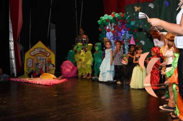 Escola Municipal realiza projeto de incentivo &agrave; leitura e lota o Teatro Maria Bonita.(Imagem:SECOM)