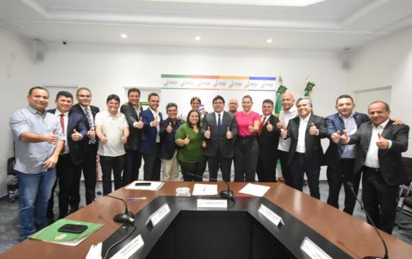 Rafael Fonteles se reúne com as bancadas federal e estadual