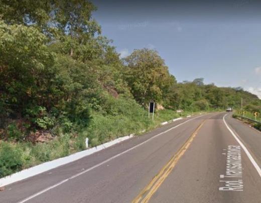 Motociclista morre após colidir contra placa de sinalização na BR-316