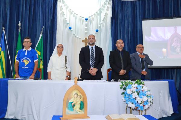 Câmara Municipal homenageia o Terço dos Homens Mãe Rainha com sessão solene