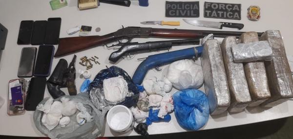 Operação policial em Floriano resulta na prisão de suspeitos por tráfico de drogas
