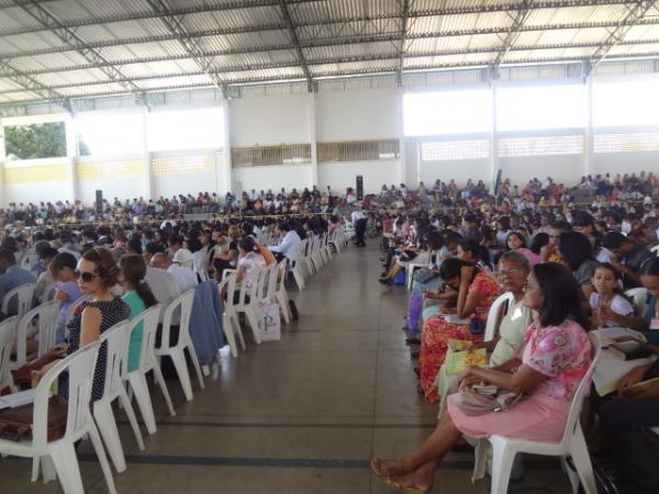 Realizado 1&ordm; dia do Congresso das Testemunhas de Jeov&aacute; em Floriano.(Imagem:FlorianoNews)