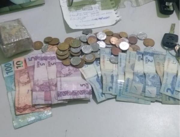 Polícia Militar prende homem com drogas na cidade de Marcolândia