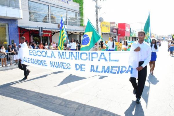 Desfile c&iacute;vico encerra solenidades da Semana da P&aacute;tria em FlorianoDesfile c&iacute;vico encerra solenidades da Semana da P&aacute;tria em Floriano(Imagem:Secom)