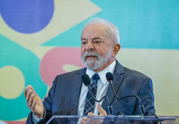 PT quer que campanha de 2024 faça parte de estratégia para reeleição de Lula em 2026