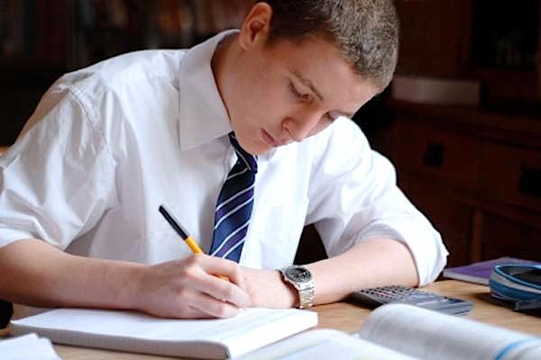 Concurso para procurador oferece salário de R$ 24 mil