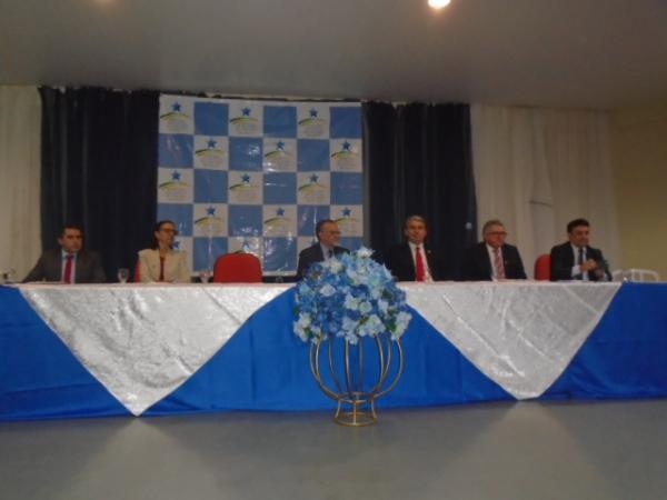 TCE-PI re&uacute;ne gestores e controladores sociais em semin&aacute;rio em Floriano.(Imagem:FlorianoNews)