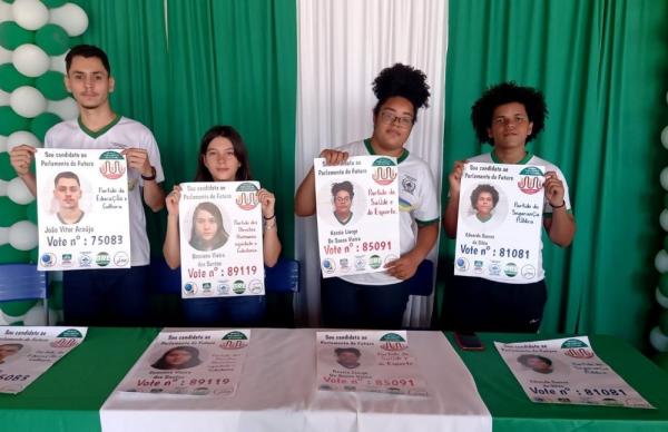Estudantes debatem propostas para o Projeto Parlamento do Futuro