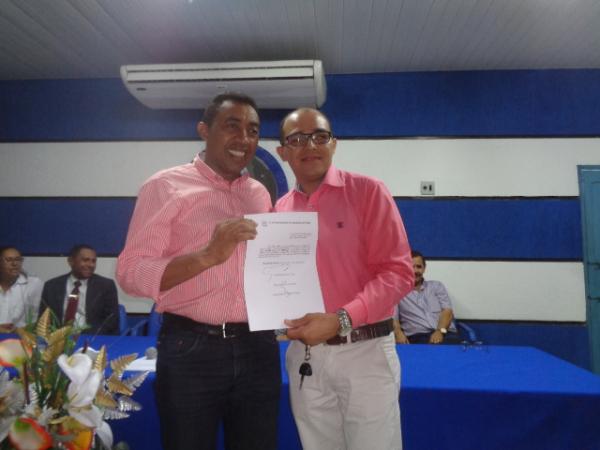 Gerente e coordenadores municipais s&atilde;o empossados em solenidade no munic&iacute;pio de Floriano.(Imagem:FlorianoNews)