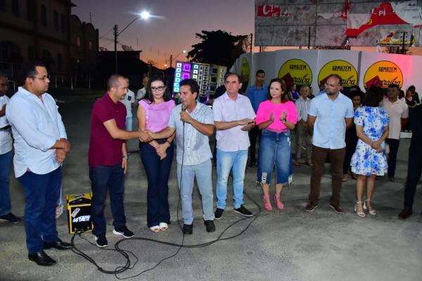 Vereadores participam da inaugura&ccedil;&atilde;o do Largo Raimundo Marreiros, bairro Ibiapaba de Floriano(Imagem:CMF)