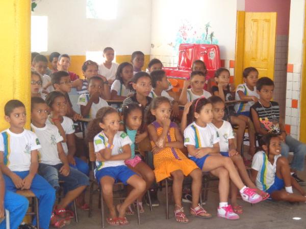 Projeto conscientiza comunidade escolar sobre seguran&ccedil;a no tr&acirc;nsito.(Imagem:FlorianoNews)
