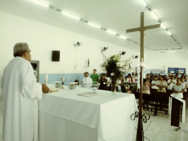 Festejo de Nossa Senhora da Concei&ccedil;&atilde;o &eacute; encerrado no bairro Irapu&aacute; I.(Imagem:FlorianoNews)