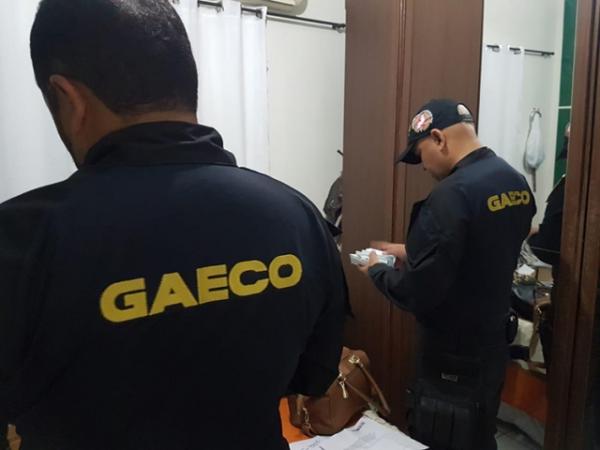 Ex-prefeita e empresários suspeitos de fraude são presos em operação no Piauí