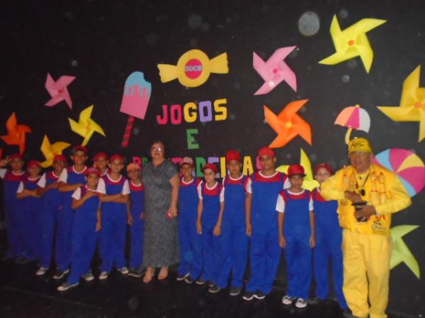 Escola Pequeno Pr&iacute;ncipe realiza XIV Feira de Conhecimento.(Imagem:FlorianoNews)