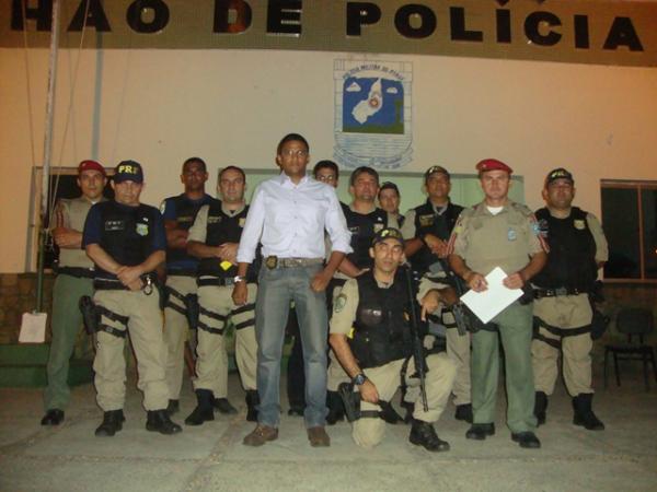 Pol&iacute;cias deflagram opera&ccedil;&atilde;o contra roubos e tr&aacute;fico de drogas em Floriano.(Imagem:Jc24horas)