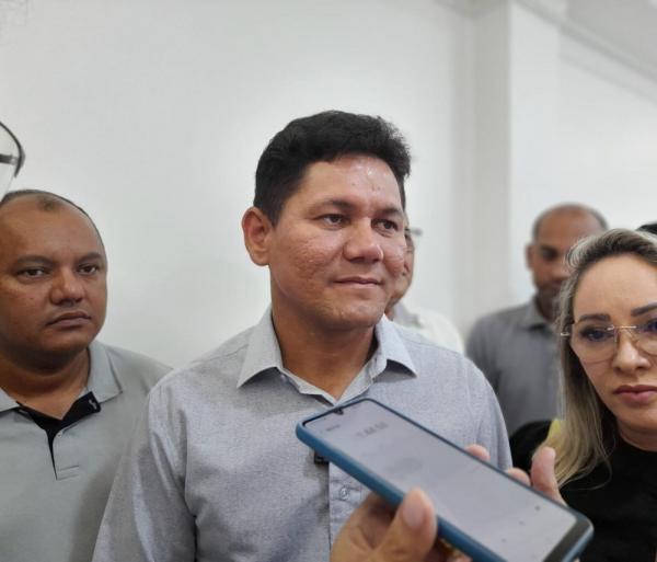 Prefeito suspende atrações musicais nos festejos de Miguel Alves