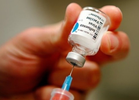 Cerca de 50% da população alvo de campanha foi imunizada contra a influenza