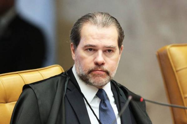 Concursos não podem vetar quem responde a processo, diz STF