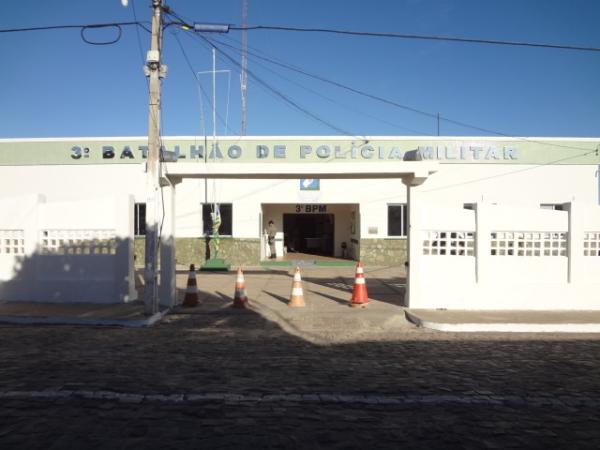 Pol&iacute;cia Militar apreendeu duas motos descaracterizadas no fim de semana.(Imagem:FlorianoNews)