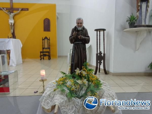 Iniciado os festejos de S&atilde;o Pio de Pietrelcina no bairro Guia.(Imagem:FlorianoNews)