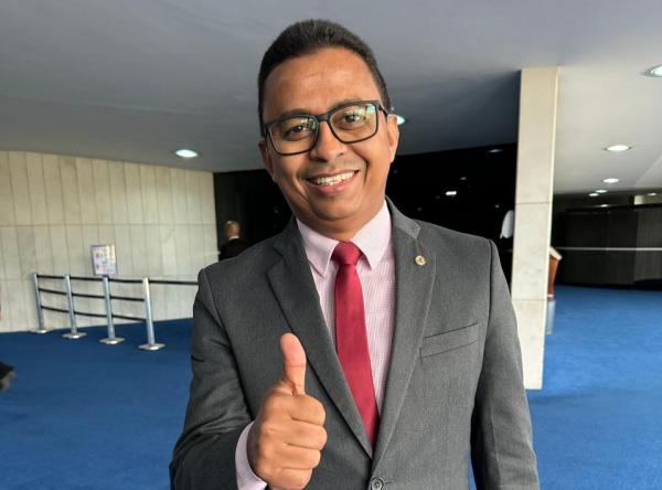 Senado aprova PLV do Bolsa Família
