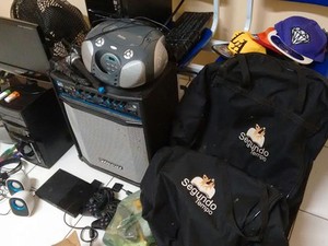 Polícia recupera produtos furtados de escolas públicas por adolescentes