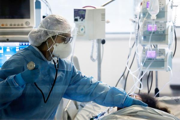 Hospitais de Floriano e Oeiras chegam a 100% dos leitos de UTIs ocupados