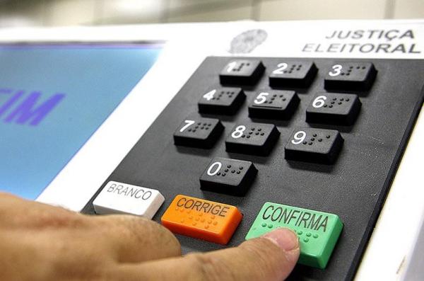 Três votos de diferença e pai de deputado eleito, veja curiosidades das eleições no interior
