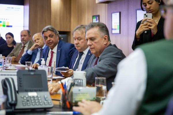 J&uacute;lio Arcoverde leva demandas de Teresina para o ministro da Sa&uacute;de.(Imagem:Divulga&ccedil;&atilde;o)